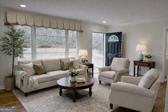 Photo - 1065 Nelson St