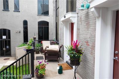 Photo - 800 James Ave