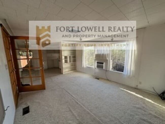 Photo - 2747 S Kinney Rd