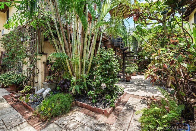 232 Australian Ave Unit 3