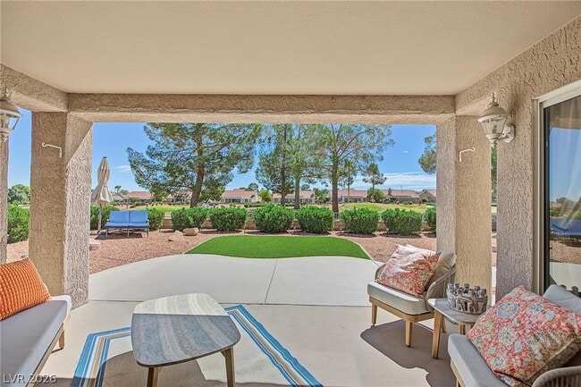 2904 Castle Bar Dr