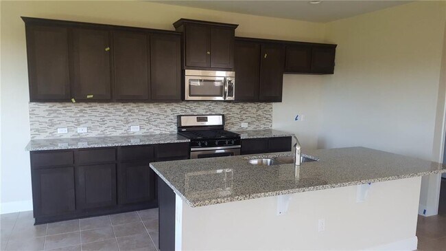 Photo - 9404 Hunter Ln