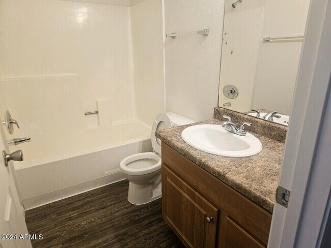 Photo - 3810 N Maryvale Pkwy Unit 2073