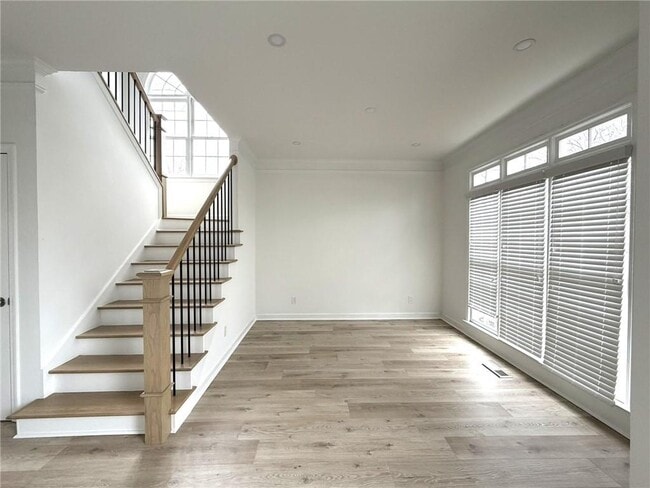 Photo - 4865 Chesterfield Ct