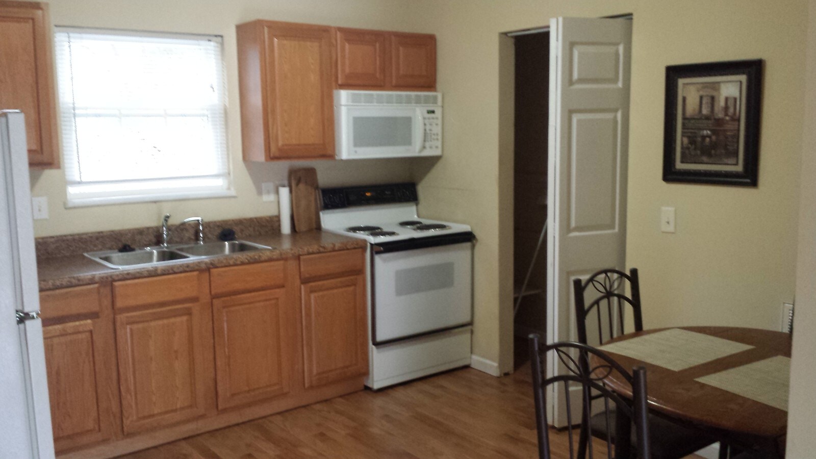 Photo - 223 Cherry Ave Apartment