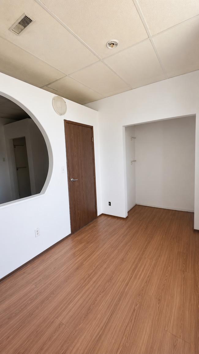 Photo - One Bedroom Unité 1