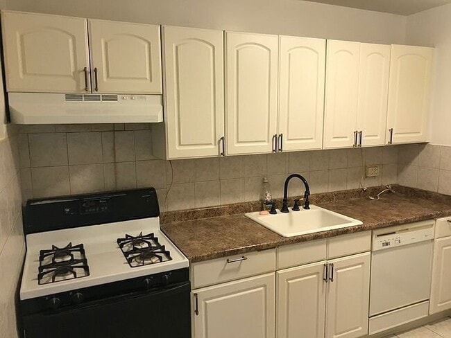Photo - 1144 Lydig Ave Unit 6