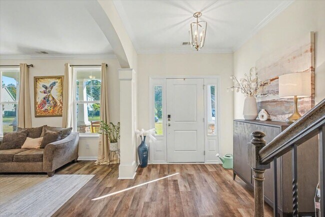 Photo - Stunning 5 Bed/3.5 Bath Home in Buckhead East