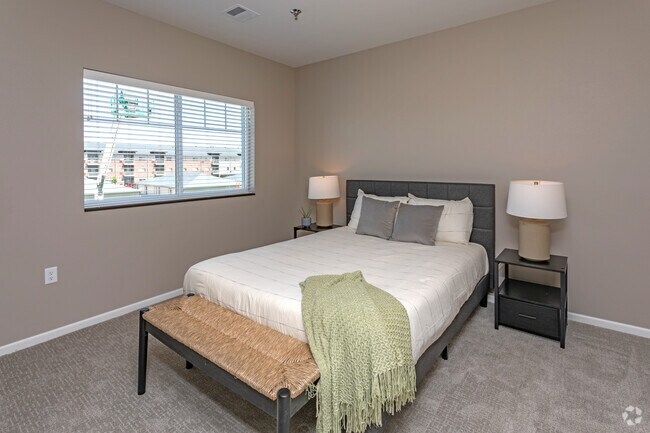 1BR, 1BA - 828SF