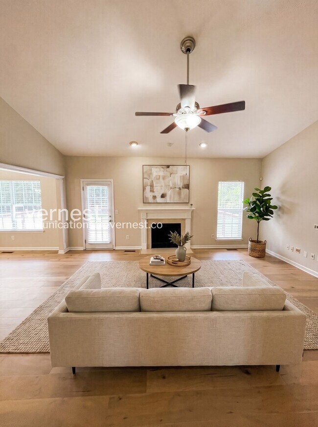 1648 Eagle Trace Dr