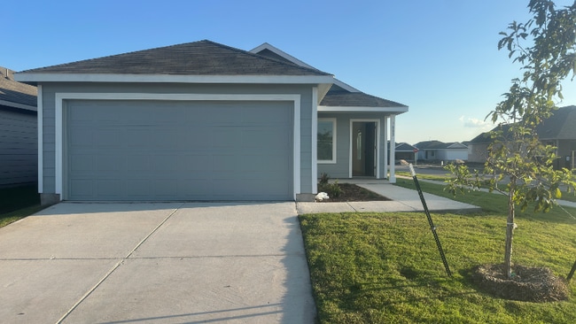 Photo - 1002 Raintree Rd