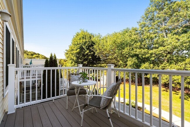 Photo - 24 S Bulfinch St Unit 202