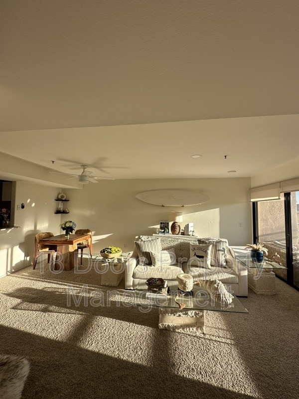 Building Photo - 5726 La Jolla Blvd Unit 207 - 207