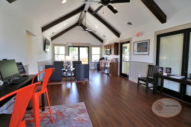 Salón de la casa club - The Villas at Boone Ridge