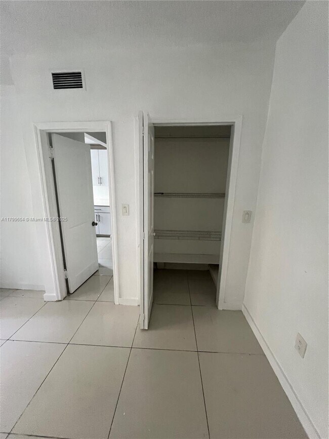 Photo - 2345 NW Flagler Terrace Unit 1