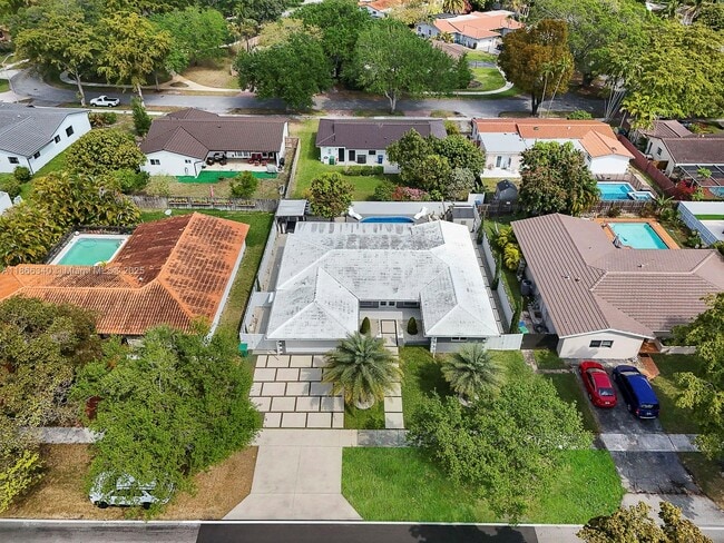 Photo - 6951 Miami Lakeway S