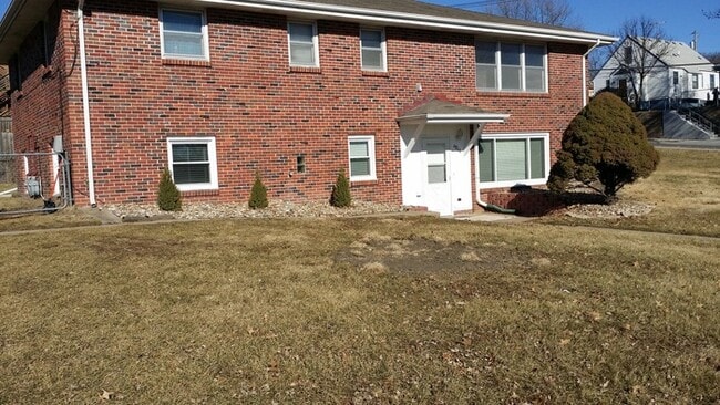 Building Photo - Duplex