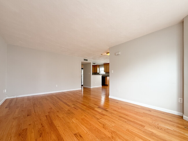 Photo - 34 Lonsdale St Unit 2