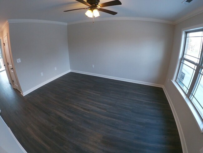 Photo - 213 Hayes St