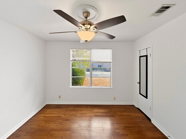 4508 Bennett Ave Unit A