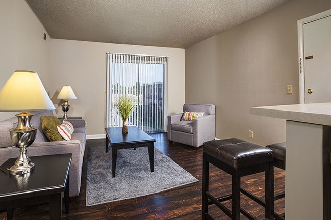 Photo - Skyline Apartments