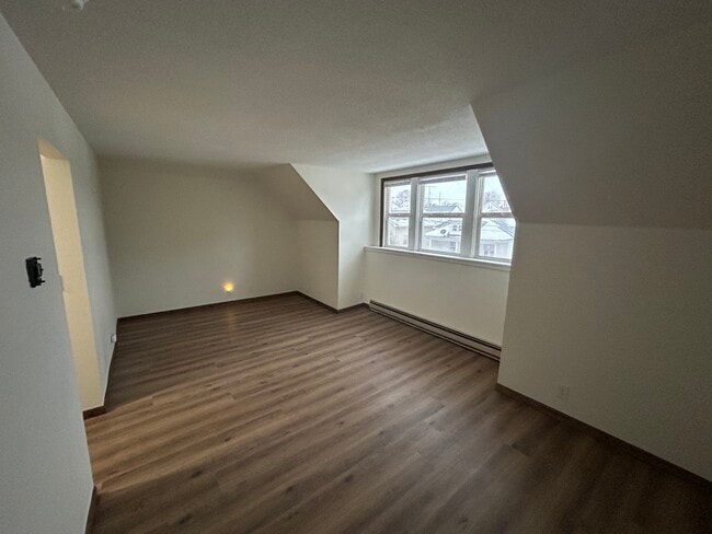 Photo - 2905 Burden Ave Unit 2905.5 Burden