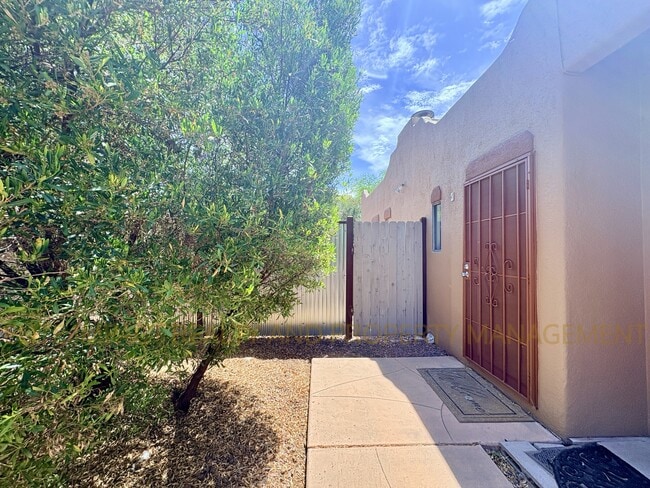 Photo - 1628 N Venice Ave