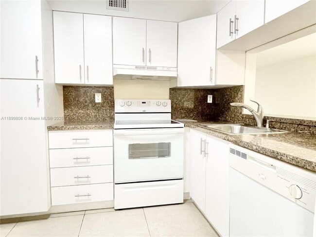 Photo - 9420 SW 140th Ct Unit 9420
