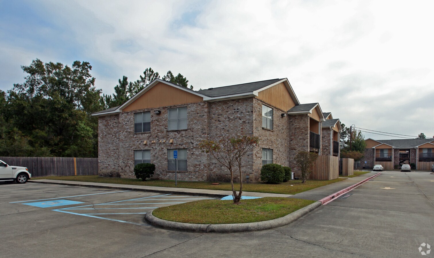 Photo - Woodland Grove Apartments