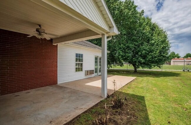 Photo - 1470 Forest St