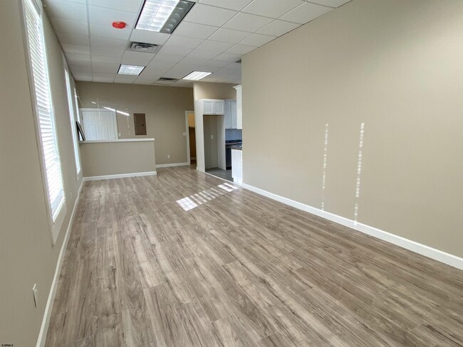 Photo - 6019 Main St Unit 2