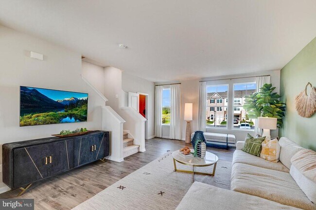 71 Swan Fld Ave