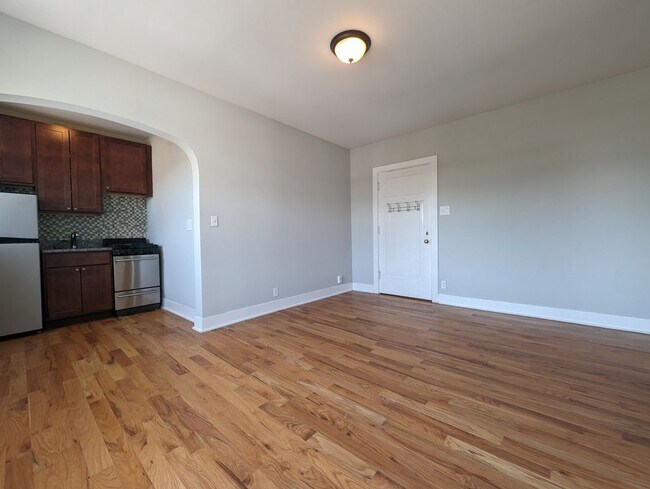 Photo - 4614 N Paulina St Unit 309