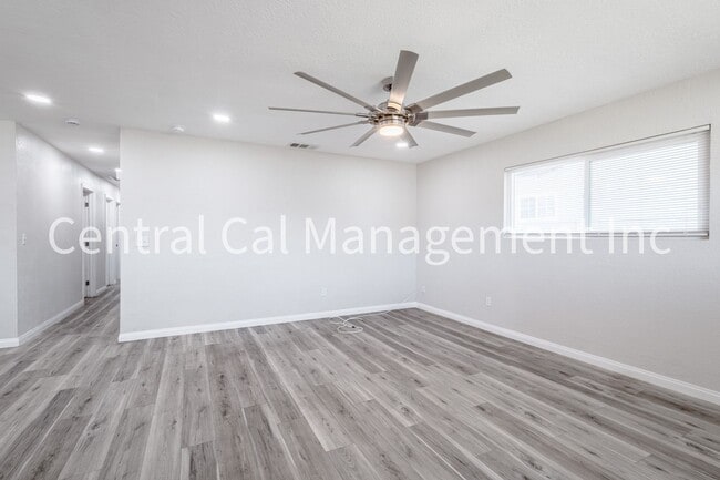 Photo - 4 Bedroom/2 Bath Home - $2295 per month!