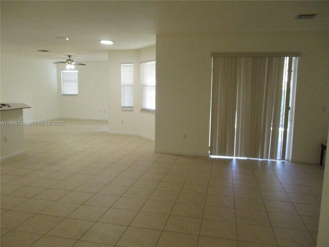 Photo - 8803 SW 206th Ln