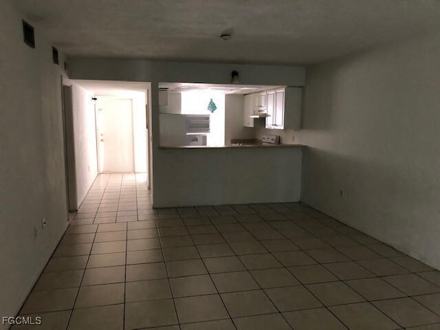 Photo - 2211 East 5th Street Unidad 11 Rental