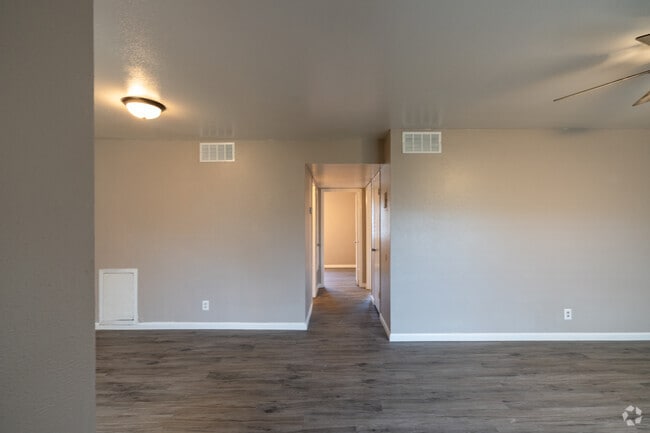 Photo - The Crossings at 31st Street