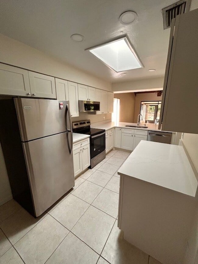 Photo - 50% of First Month Rent!  Newly renovated ...