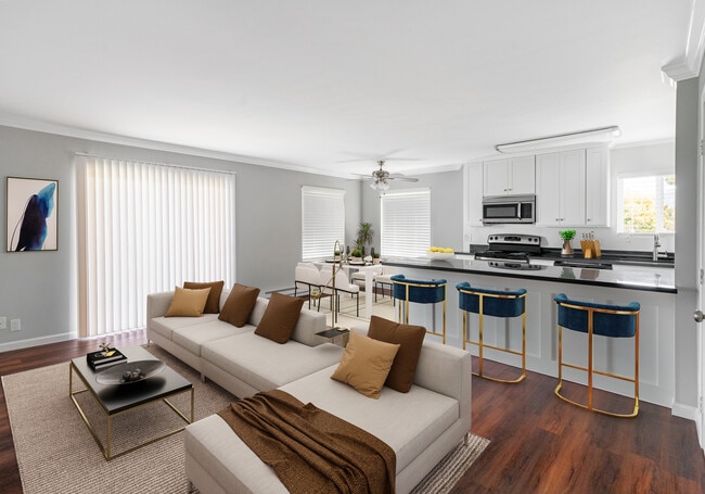 Photo - Mariner's West Apartments