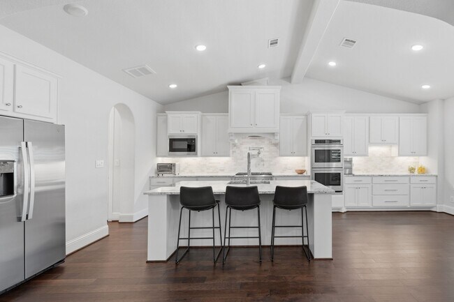 Photo - 111 N Bimini Twist Cir