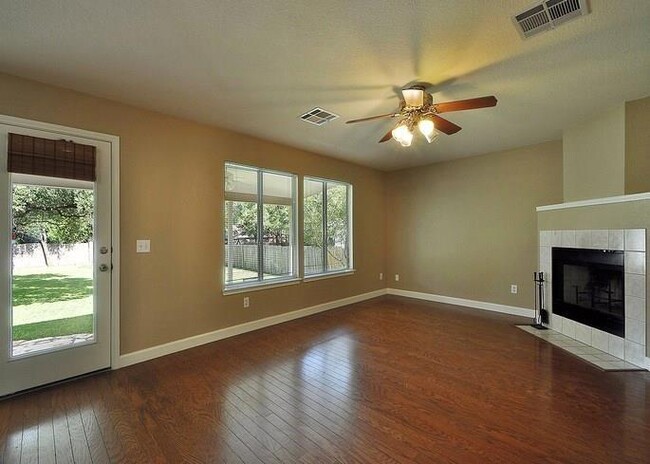 Photo - 6150 Jumano Ln