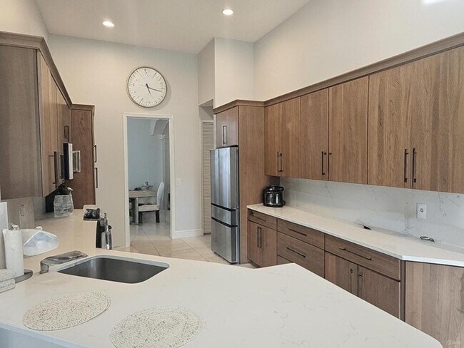 Photo - 132 Thornton Dr