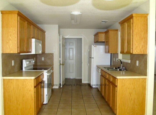 Photo - 222 Nolan Ridge Dr