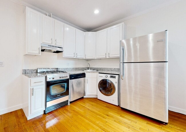Photo - West 147th Street Unit 9