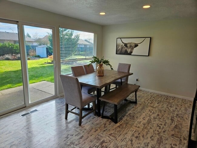 Photo - 3Bd/1Ba Single Story Home - For viewing!