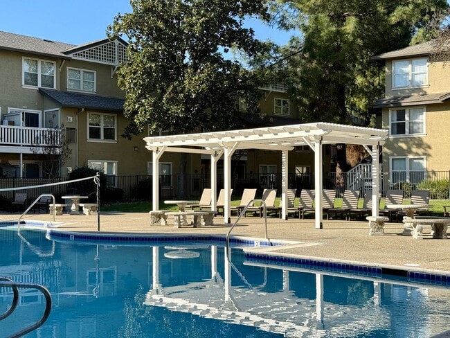 Greystone Apartments & Townhomes