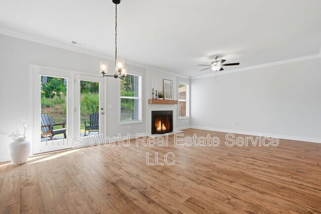 5115 Hillington Wy