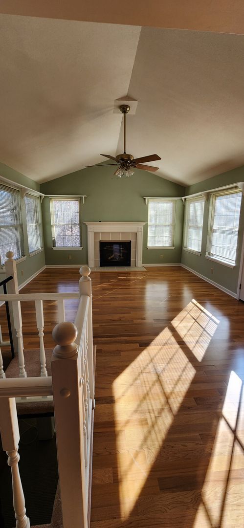 106 Burrough Ln