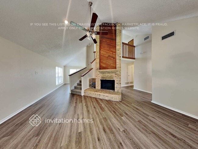 Photo - 2113 Stein Way