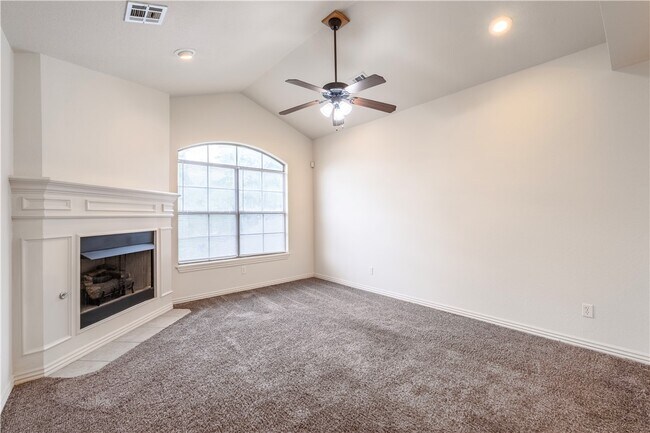 2625 N Arroyo Ave Unit 1